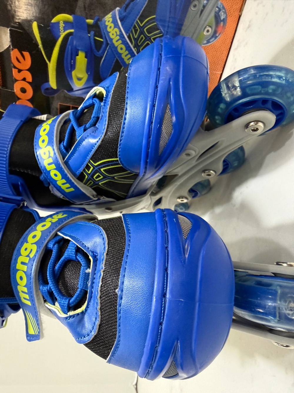Mongoose Blue Kids Adjustable Inline Skates with Secure Straps and LED lights - Picture 4 of 16